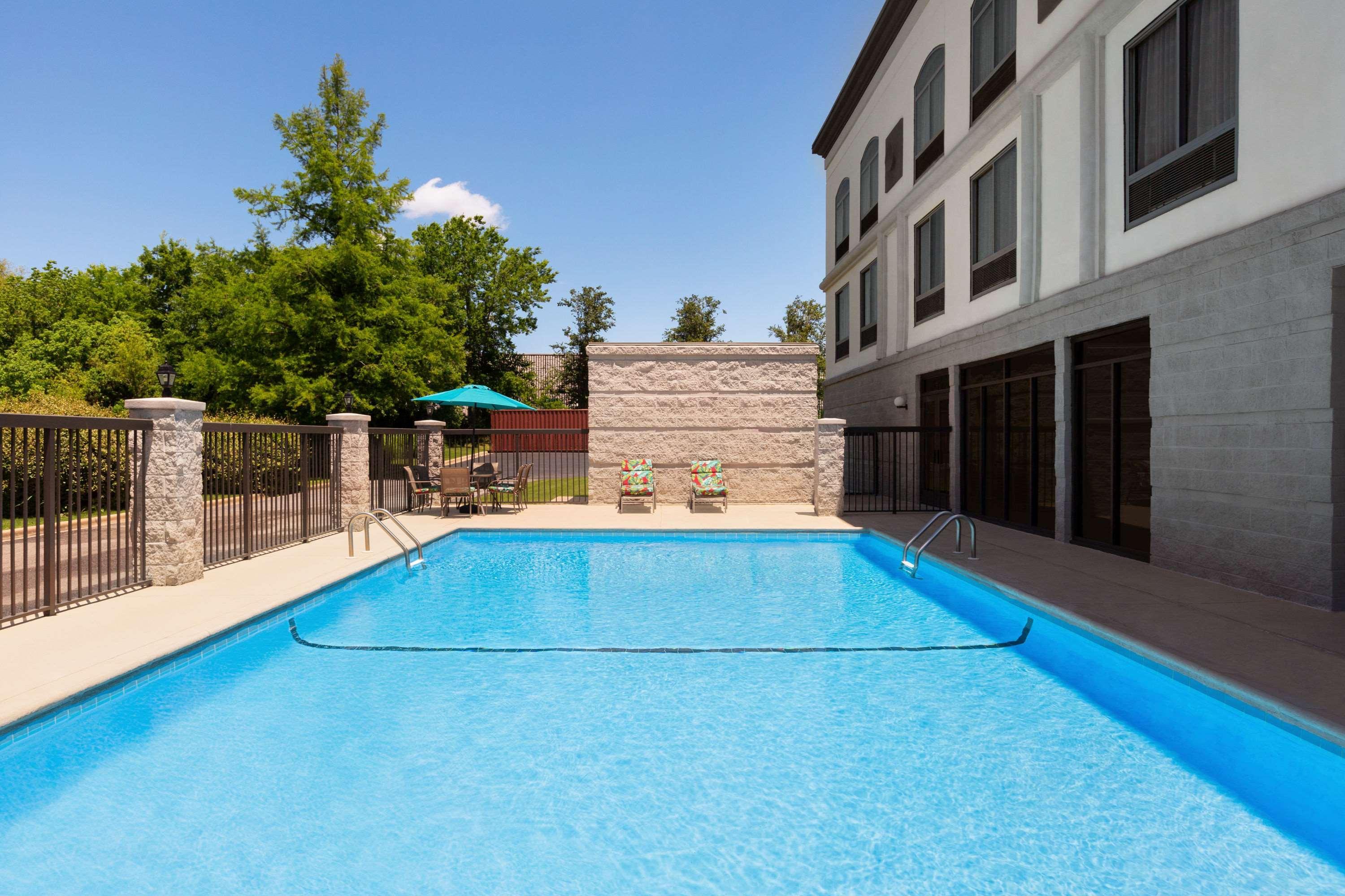 Wingate By Wyndham Montgomery Exterior foto